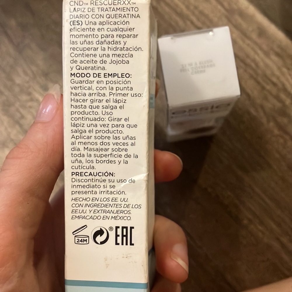 Free with $100+ bundle 3 nail self care products NWT CND RXX Essie Sally Hansen - Picture 2 of 4